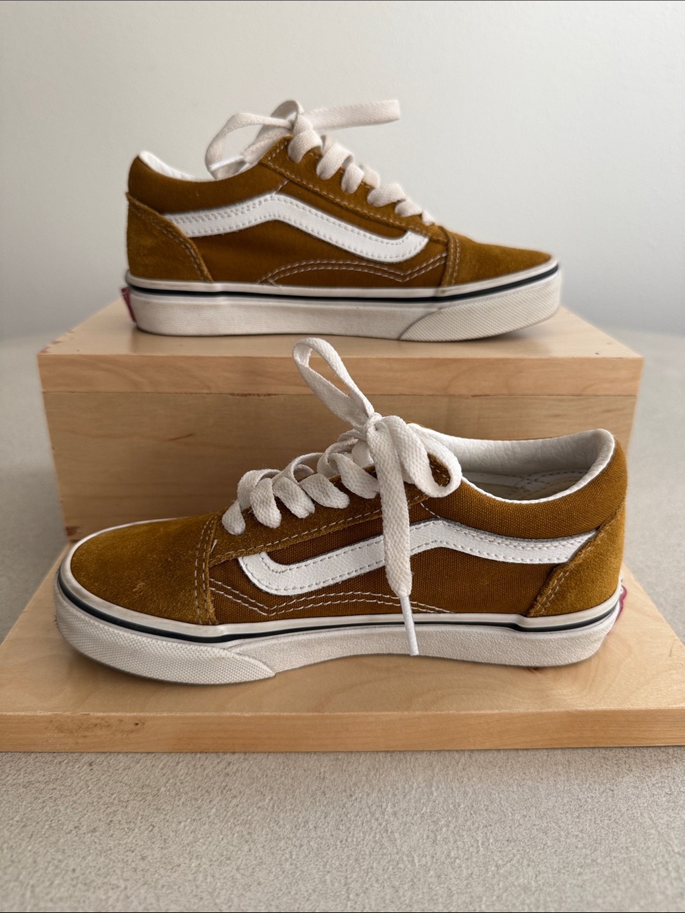 Vans Kids Low-Top Suede Lace-Up Sneakers - White Stripe, Mustard - Picture 2 of 6